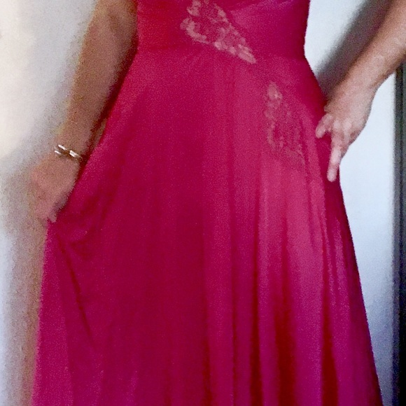 Vtg OLGA Full Sweep Lace Nightgown Peek-a-boo S-M - Picture 3 of 6